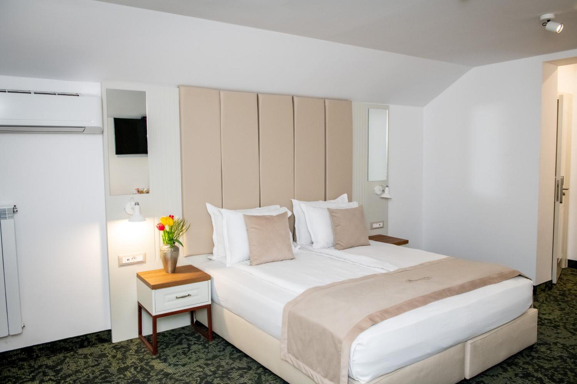 Agora' Boutique Hotell Sofia Eksteriør bilde